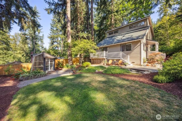 Property photo for 21232 Ne 12th Street, Sammamish photo 2