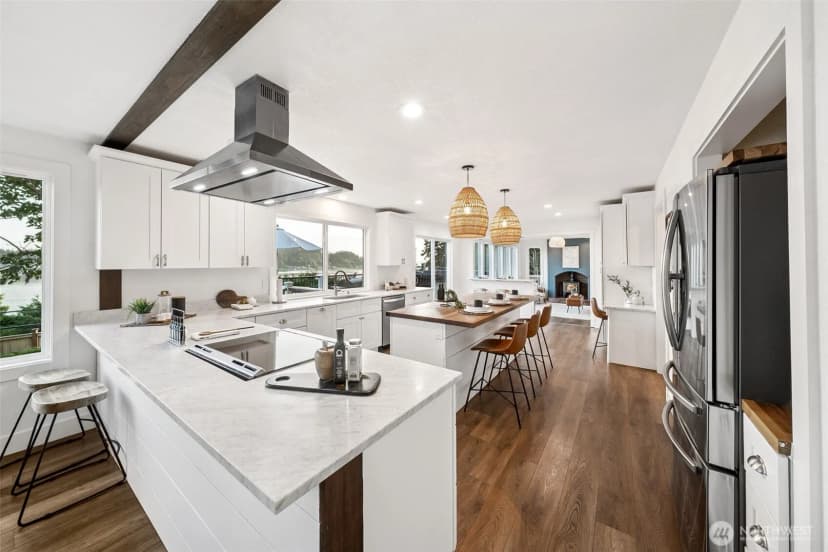 Property photo for 8107 Warren Drive Nw, Gig Harbor photo 10