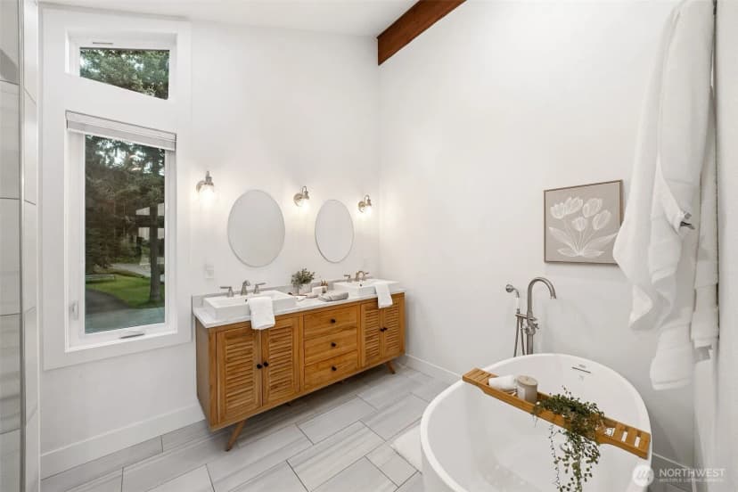 Property photo for 8107 Warren Drive Nw, Gig Harbor photo 19