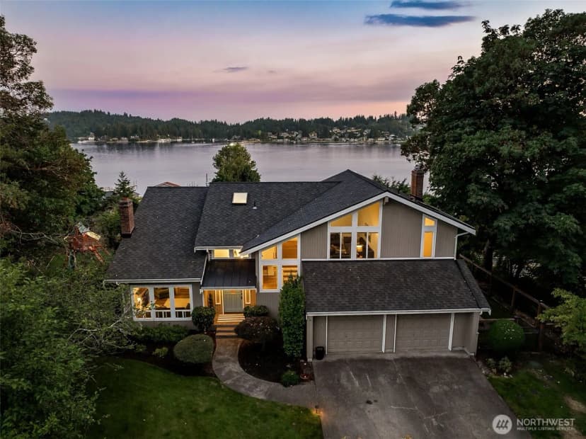Property photo for 8107 Warren Drive Nw, Gig Harbor