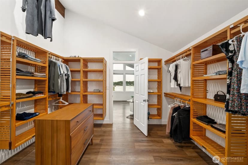 Property photo for 8107 Warren Drive Nw, Gig Harbor photo 18