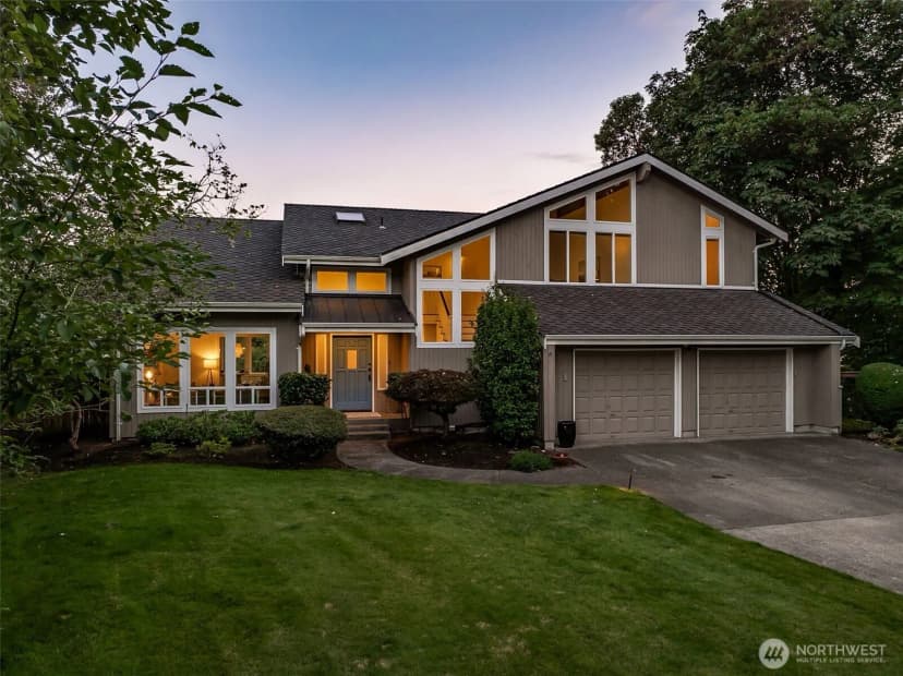 Property photo for 8107 Warren Drive Nw, Gig Harbor photo 2