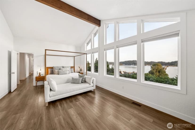 Property photo for 8107 Warren Drive Nw, Gig Harbor photo 15