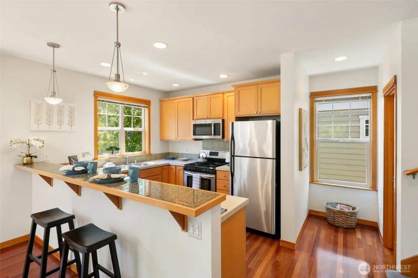 Property photo for 9218 Stone Avenue N #a, Seattle photo 10