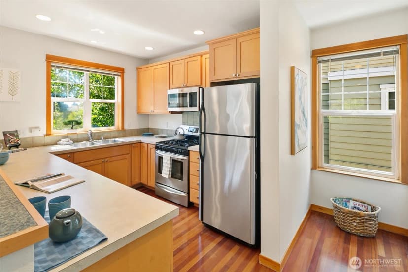 Property photo for 9218 Stone Avenue N #a, Seattle photo 13