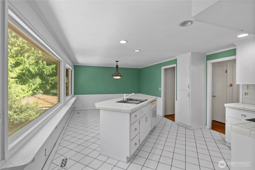 Property photo for 354 Nw 177th Street, Shoreline photo 12