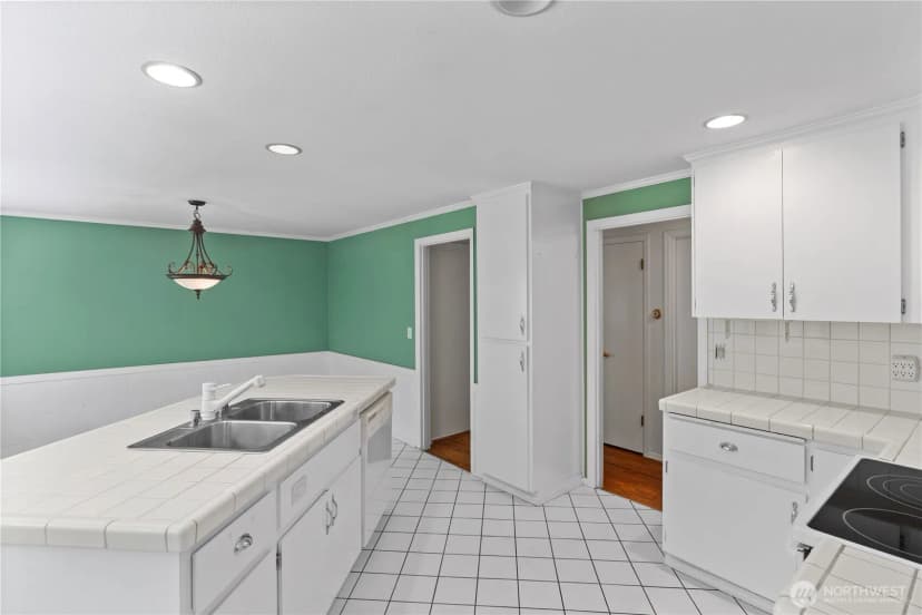 Property photo for 354 Nw 177th Street, Shoreline photo 13