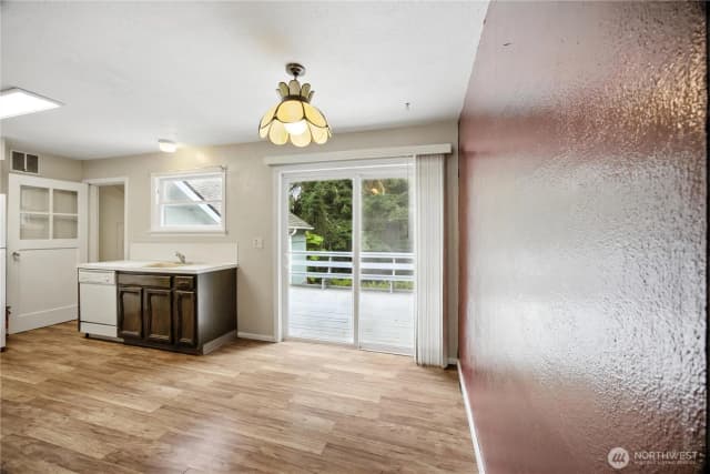 Property photo for 306 E Sr 4, Cathlamet photo 3