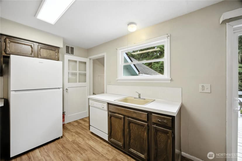Property photo for 306 E Sr 4, Cathlamet photo 11