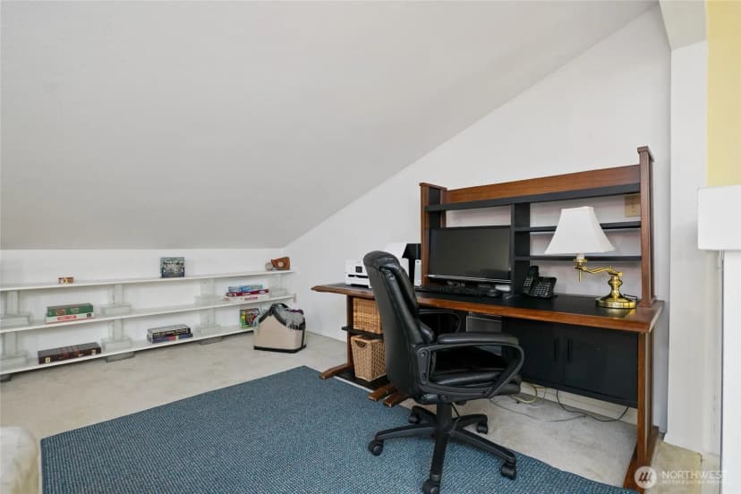 Property photo for 4235 164th Avenue Se, Bellevue photo 14