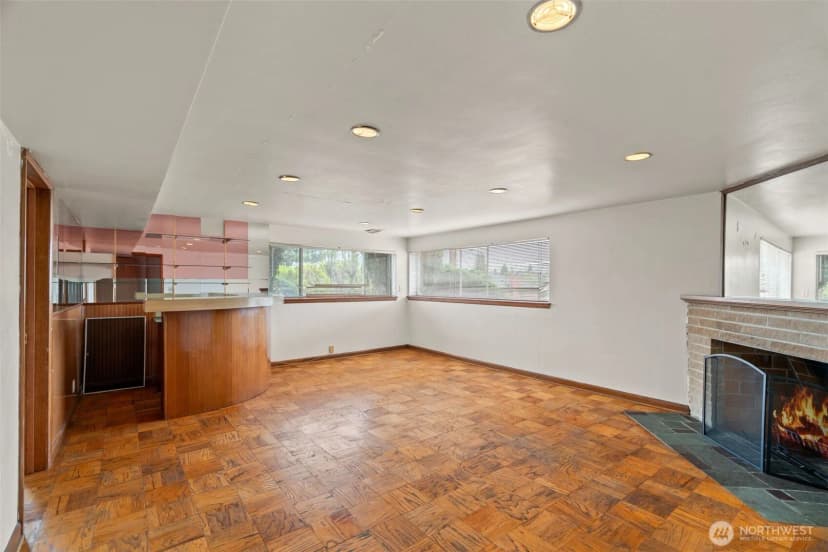 Property photo for 2117 S Bayview Street, Seattle photo 17