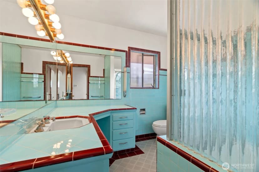 Property photo for 2117 S Bayview Street, Seattle photo 16