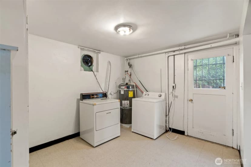 Property photo for 2117 S Bayview Street, Seattle photo 25