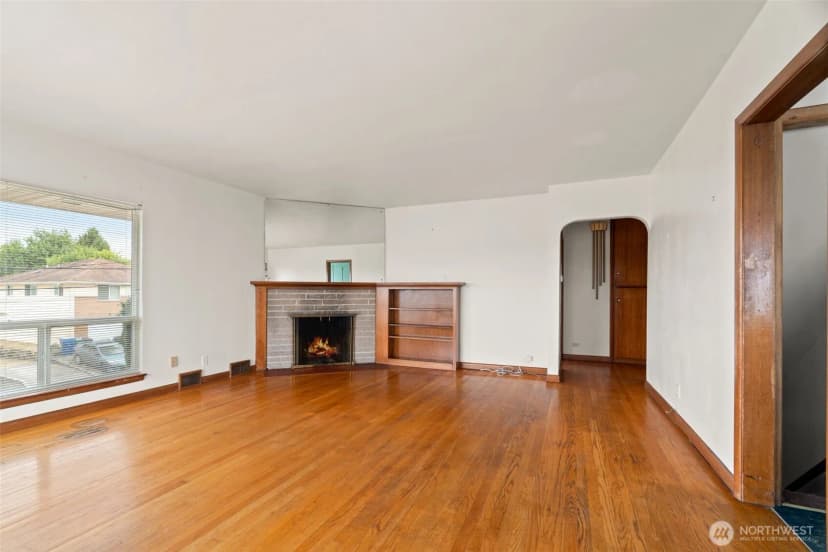 Property photo for 2117 S Bayview Street, Seattle photo 8