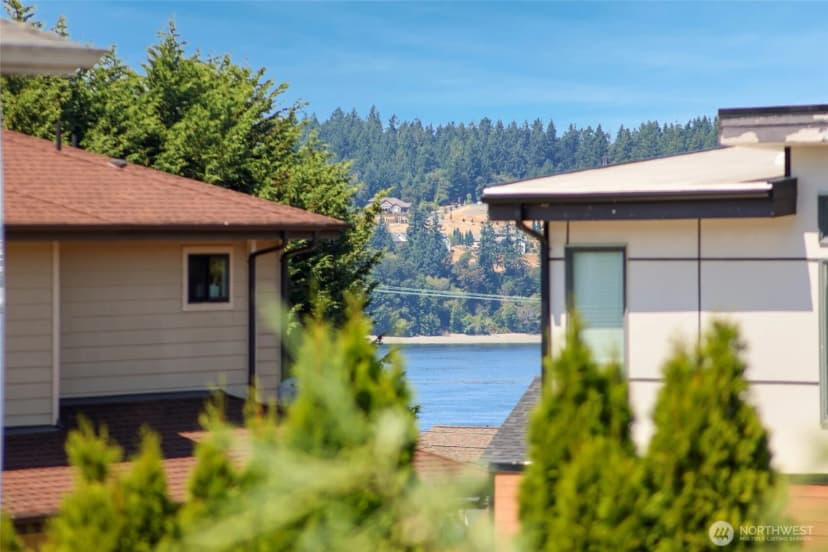 Property photo for 2010 Crystal Springs Road W, Tacoma photo 31