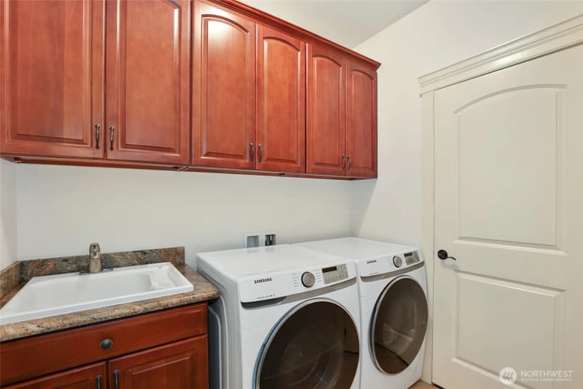 Property photo for 2010 Crystal Springs Road W, Tacoma photo 24