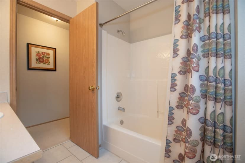 Property photo for 4619 Denton Lane Se, Lacey photo 20