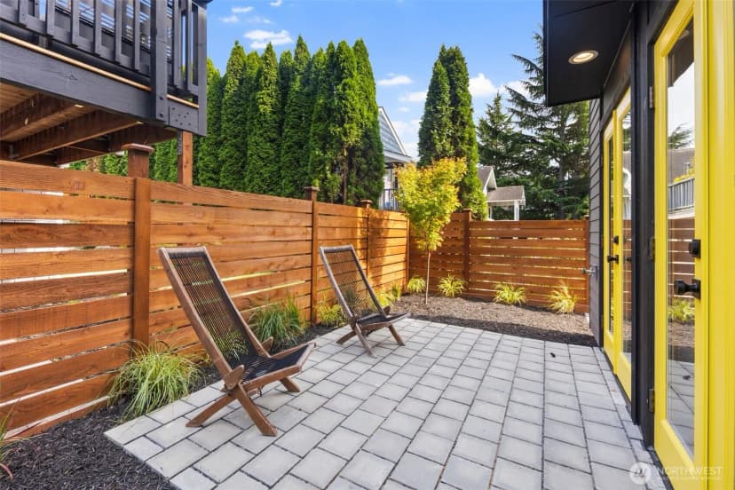 Property photo for 2937 36th Avenue S, Seattle photo 24