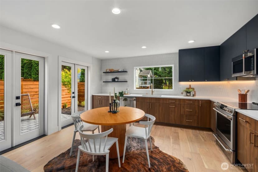 Property photo for 2937 36th Avenue S, Seattle photo 6