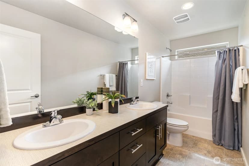 Property photo for 32977 Skyline Lane, Black Diamond photo 26
