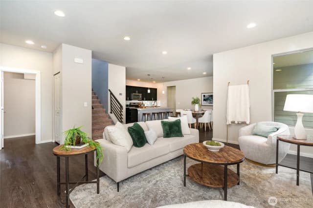 Property photo for 32977 Skyline Lane, Black Diamond photo 5