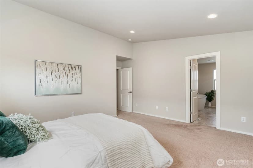 Property photo for 32977 Skyline Lane, Black Diamond photo 17