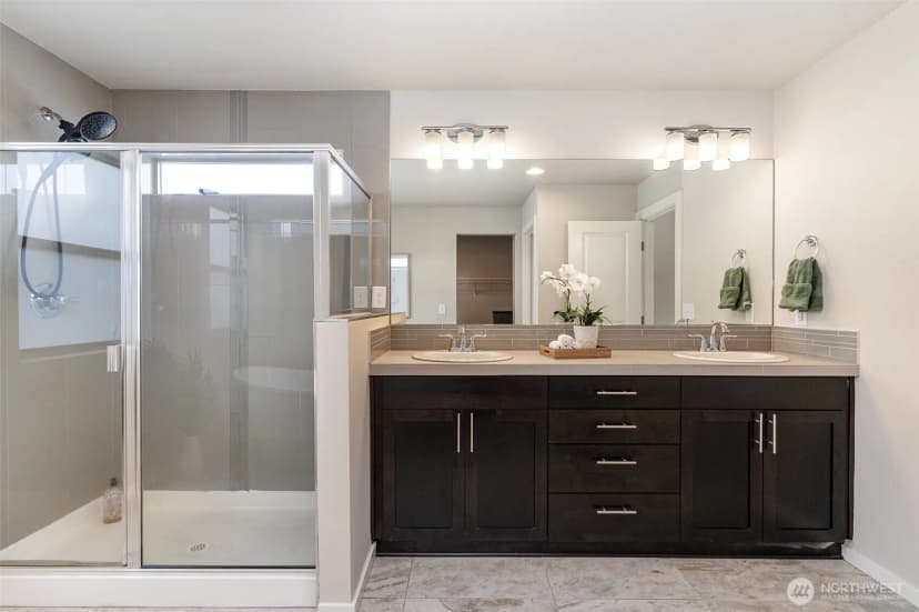 Property photo for 32977 Skyline Lane, Black Diamond photo 19
