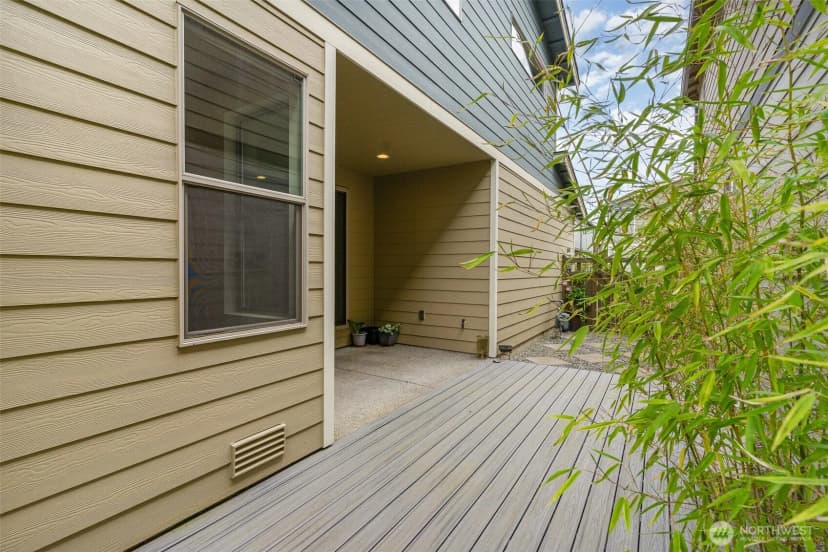 Property photo for 32977 Skyline Lane, Black Diamond photo 28