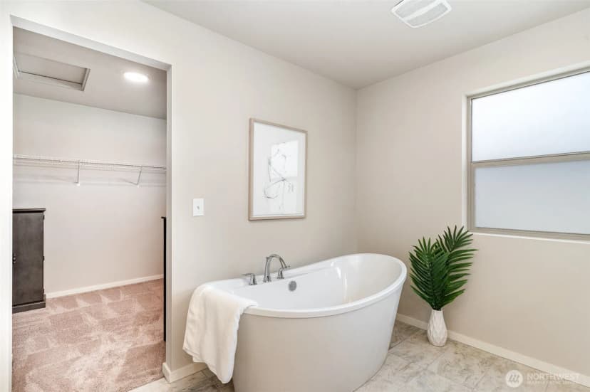 Property photo for 32977 Skyline Lane, Black Diamond photo 21