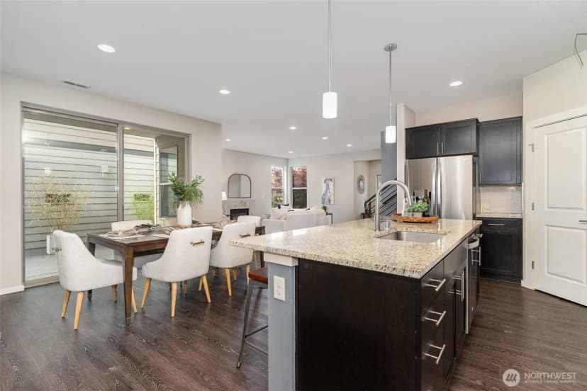 Property photo for 32977 Skyline Lane, Black Diamond photo 8