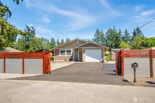 Property photo for 11489 Carter Avenue Sw, Port Orchard photo 2