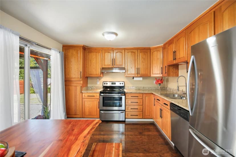 Property photo for 11489 Carter Avenue Sw, Port Orchard photo 10