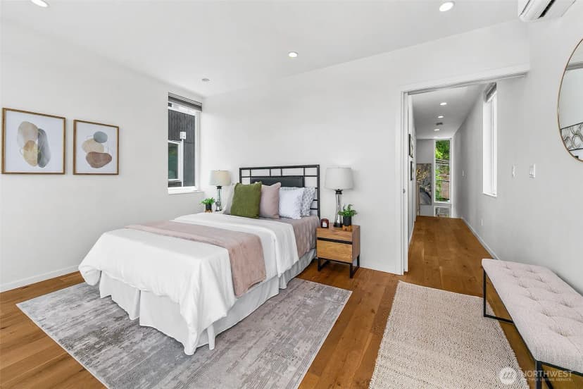 Property photo for 3004 5th Avenue W, Seattle photo 13