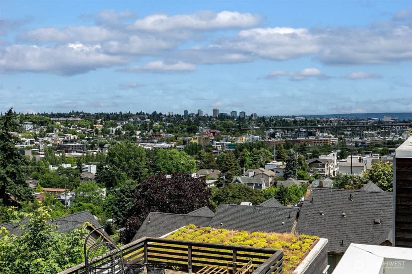 Property photo for 3004 5th Avenue W, Seattle photo 29