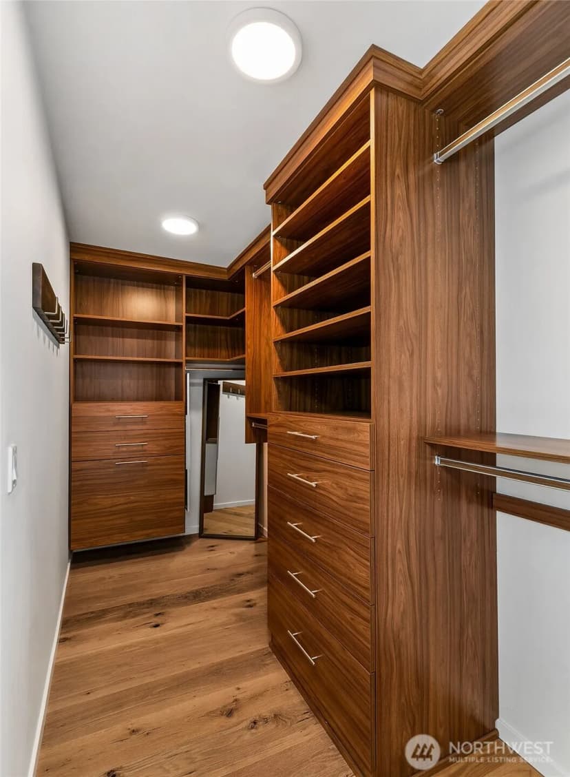 Property photo for 3004 5th Avenue W, Seattle photo 18