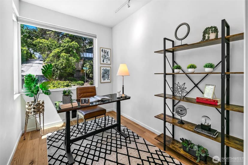 Property photo for 3004 5th Avenue W, Seattle photo 11