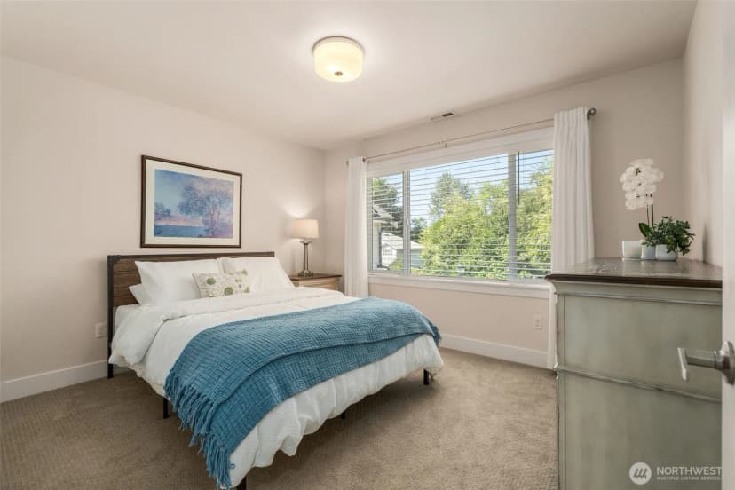 Property photo for 842 Chelan Place Ne, Renton photo 22