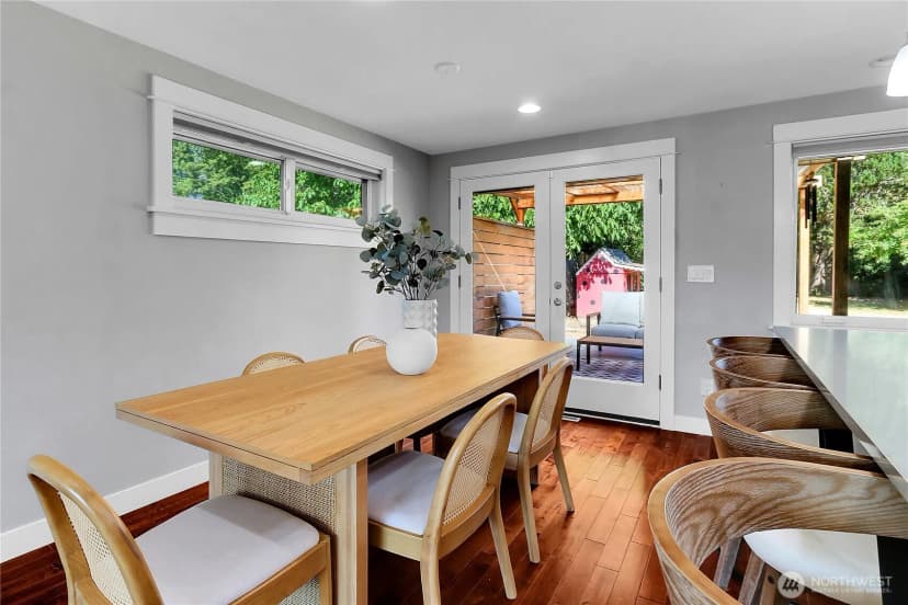Property photo for 5020 47th Avenue Ne, Seattle photo 10