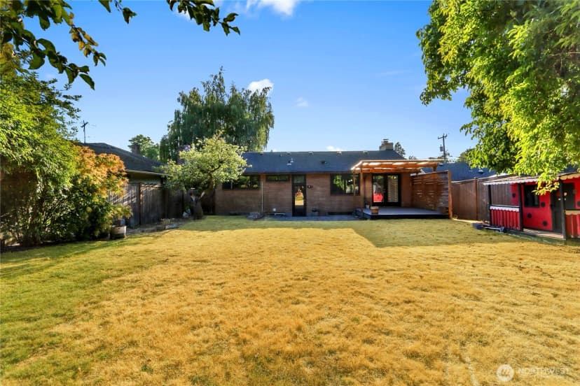 Property photo for 5020 47th Avenue Ne, Seattle photo 20