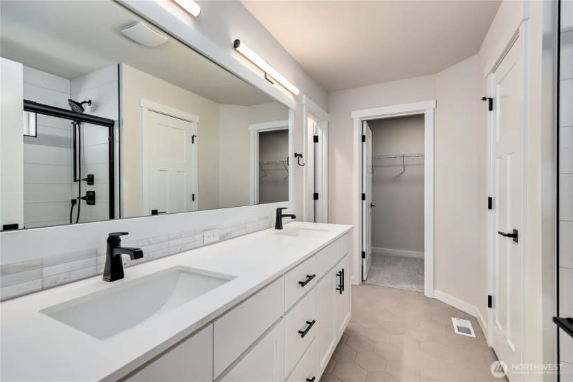 Property photo for 5052 Nw Cedarside Loop, Silverdale photo 23