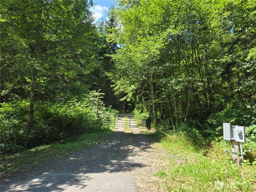 Property photo for 228 Xx W King Lake Road, Monroe photo 25