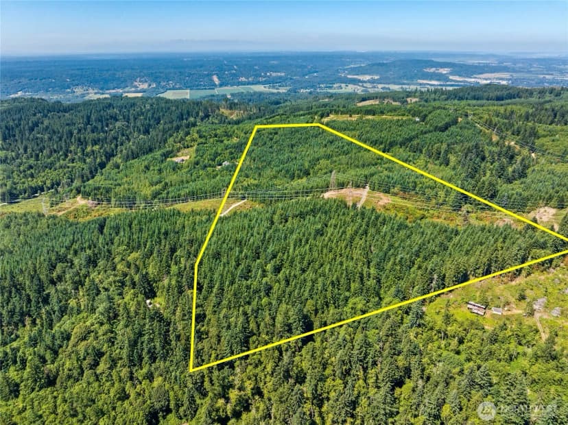 Property photo for 228 Xx W King Lake Road, Monroe photo 10
