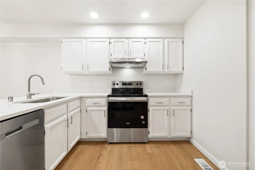 Property photo for 1309 63rd Street Se #a, Everett photo 12