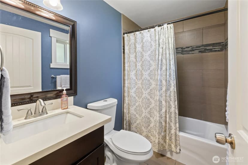 Property photo for 22528 94th Avenue S, Kent photo 11