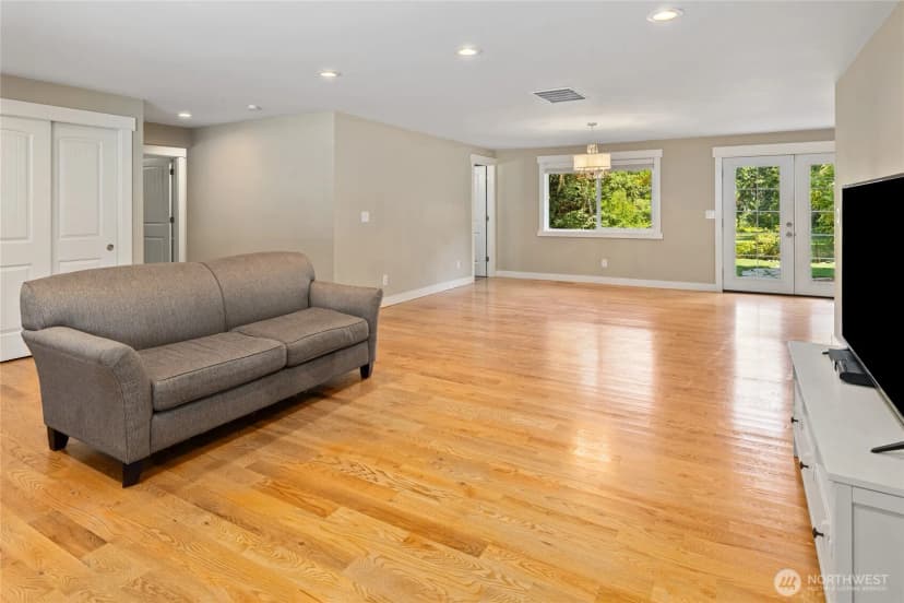 Property photo for 22528 94th Avenue S, Kent photo 5