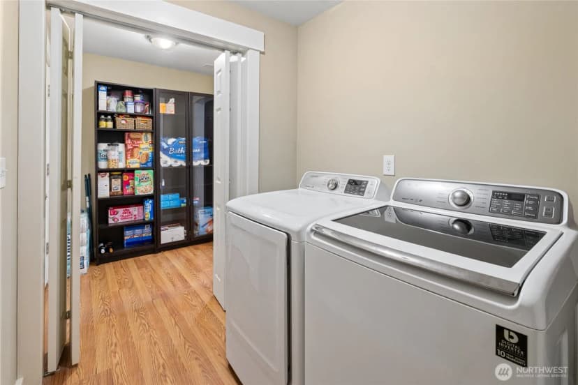 Property photo for 22528 94th Avenue S, Kent photo 18