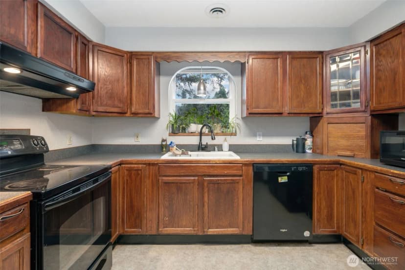 Property photo for 212 Chapman Road, Castle Rock photo 12
