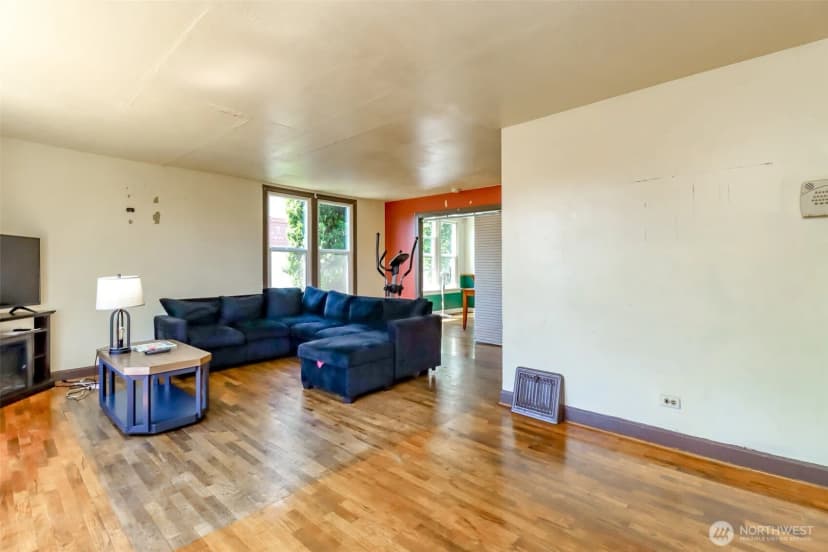 Property photo for 285 Earlington Avenue Sw, Renton photo 6