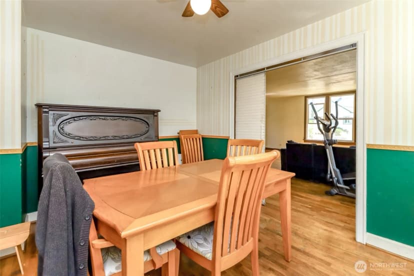 Property photo for 285 Earlington Avenue Sw, Renton photo 8