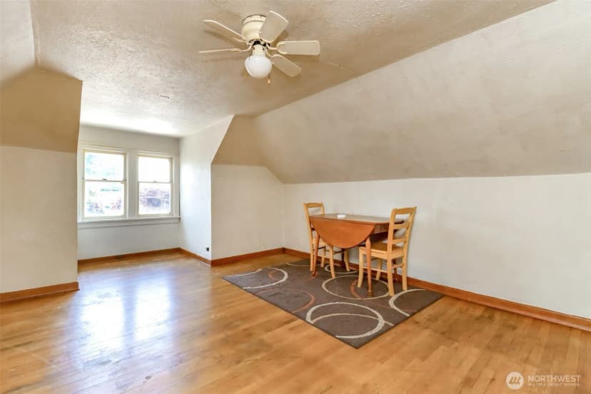 Property photo for 285 Earlington Avenue Sw, Renton photo 21